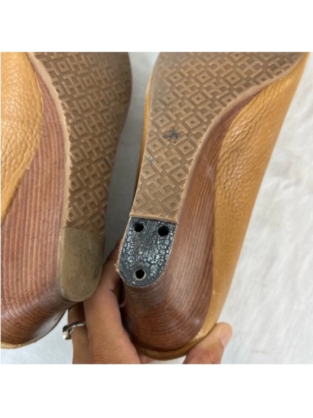 Tory Burch logo round toe brown leather wedge pump